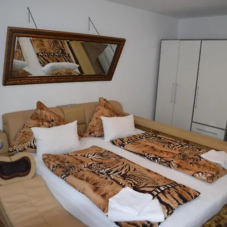 Holiday Home In Essen Near Trade Fair Апартаменты
